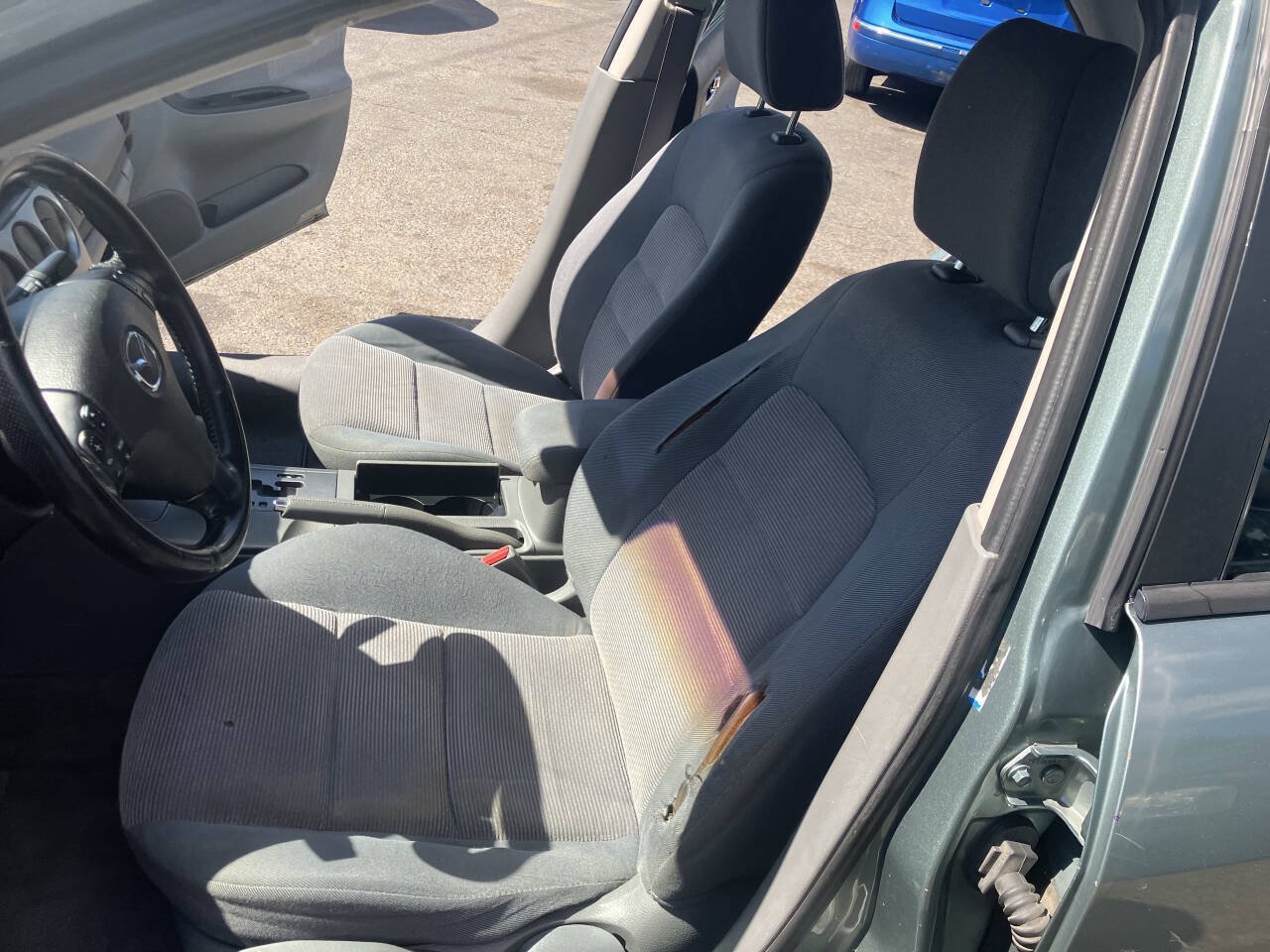 Used 2004 MAZDA MAZDA6 i FWD image 25