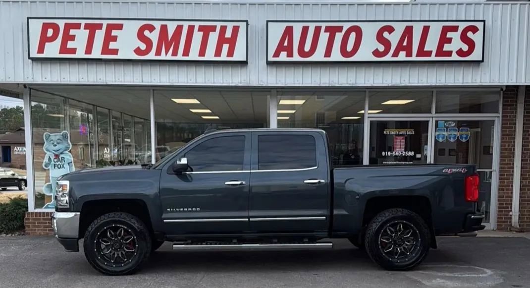 Used 2017 Chevrolet Silverado 1500 LTZ w/ LTZ Plus Package image 2