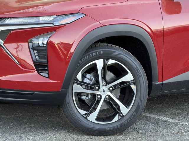 New 2026 Chevrolet Trax RS w/ Sunroof Package image 8
