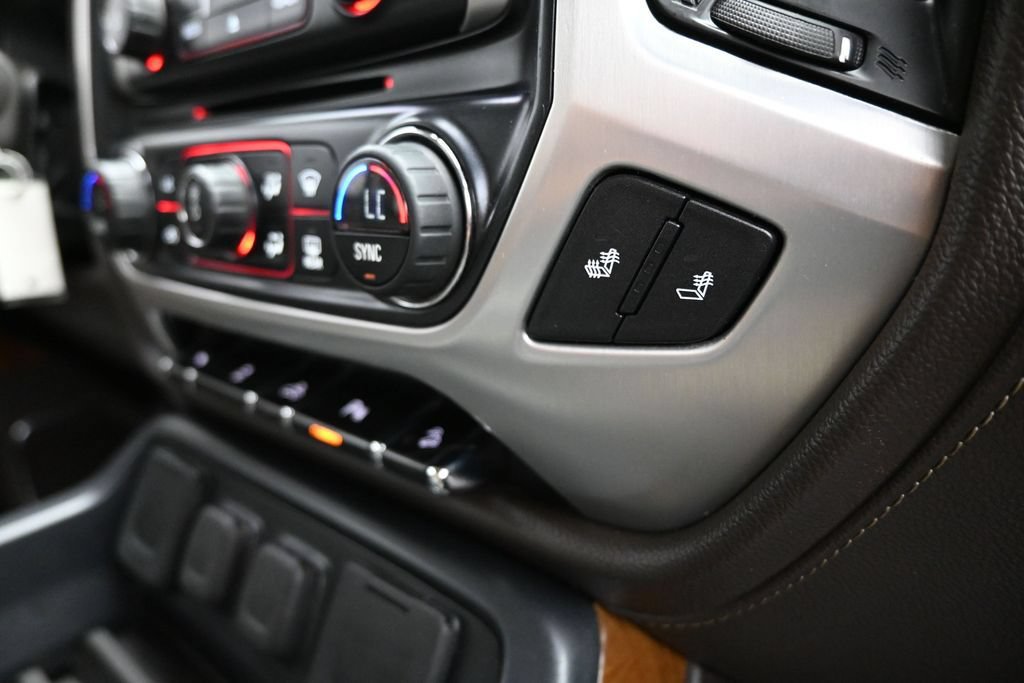 Used 2014 GMC Sierra 1500 SLT w/ SLT Preferred Package AWD/4WD image 20