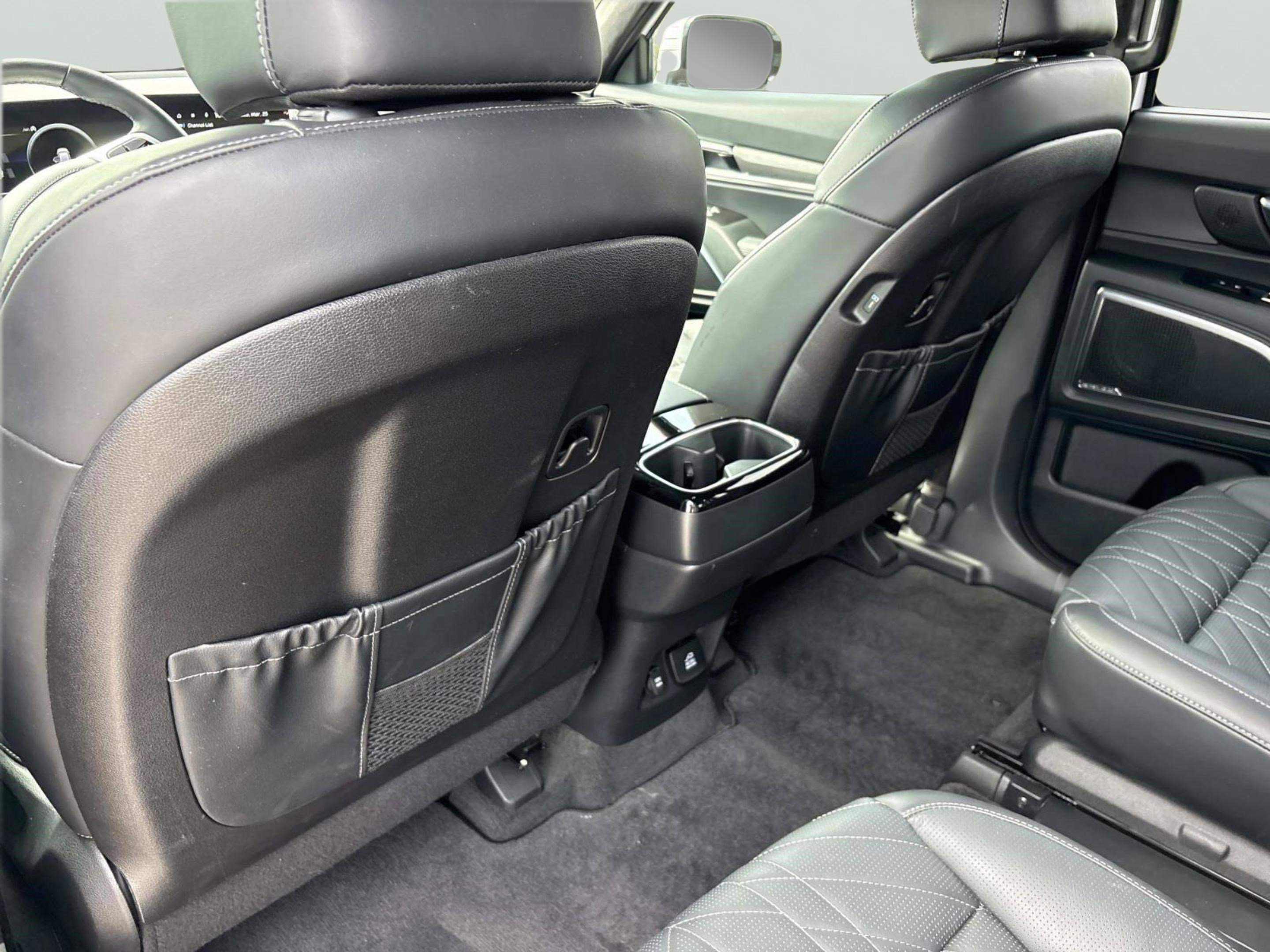 Used 2025 Kia Telluride SX Prestige X-Line image 17