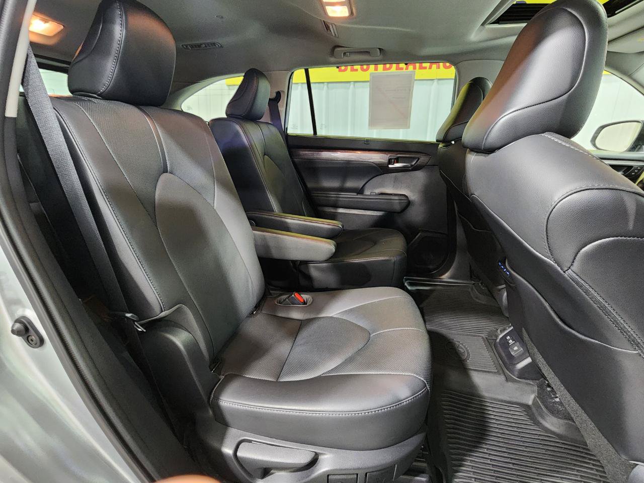 Used 2021 Toyota Highlander Limited AWD/4WD image 31