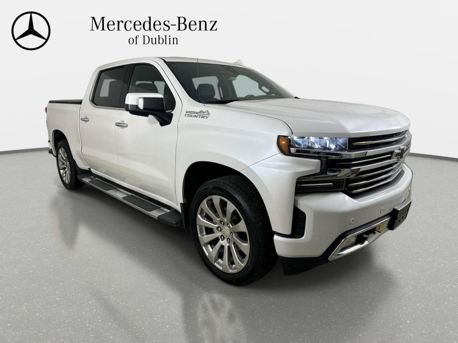 Used 2021 Chevrolet Silverado 1500 High Country w/ Technology Package AWD/4WD image 3