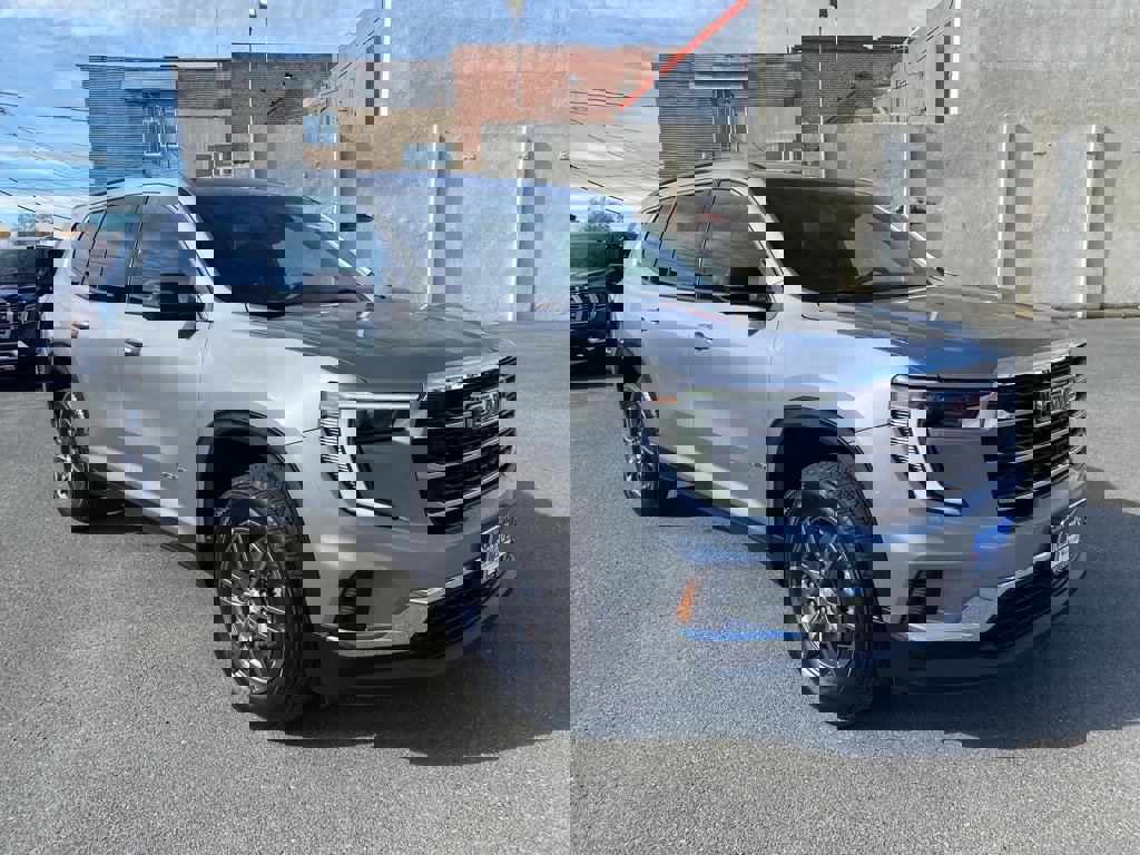 Used 2025 GMC Acadia Elevation image 10