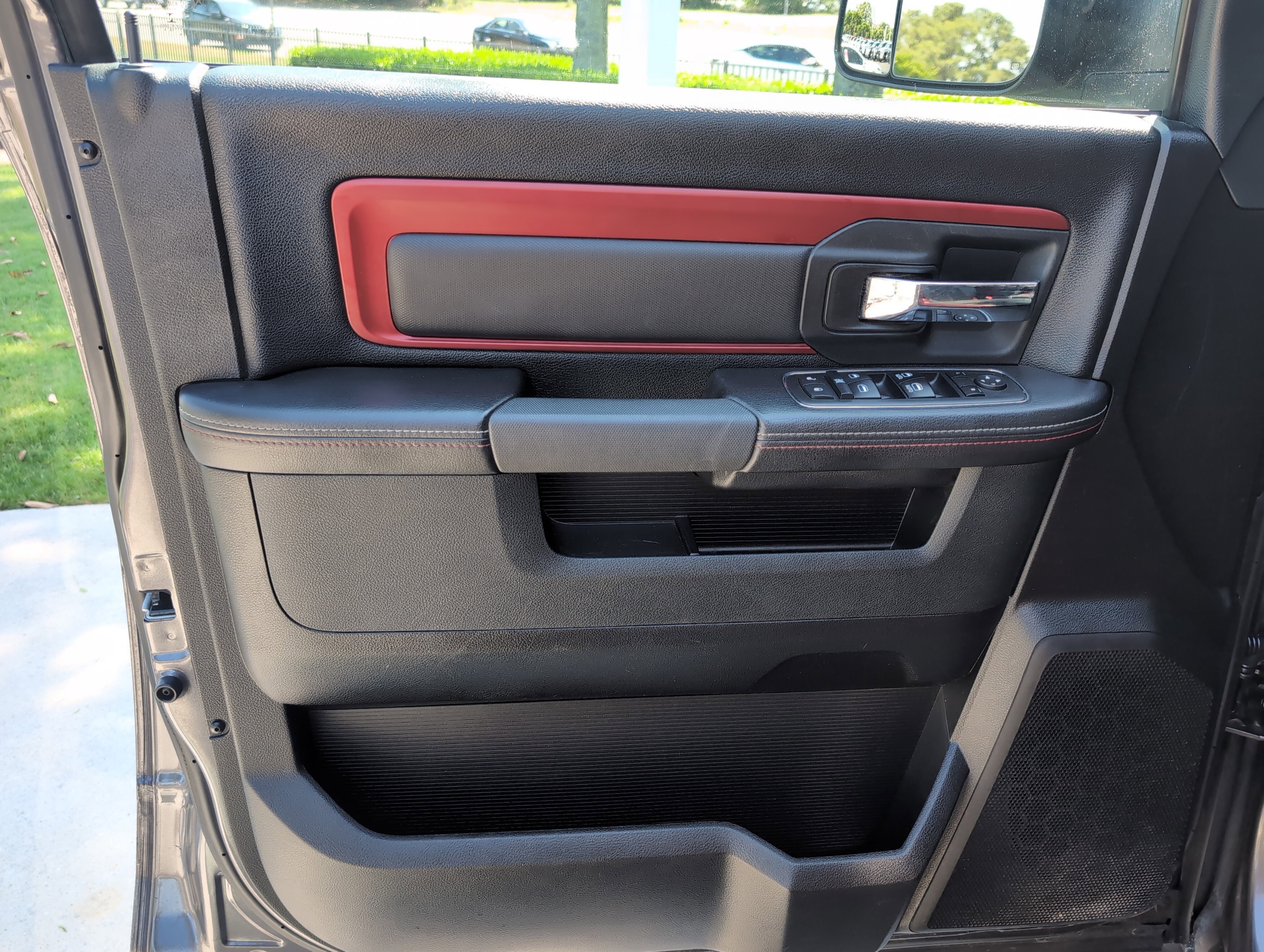 Used 2017 RAM 1500 Rebel w/ Luxury Group AWD/4WD image 14