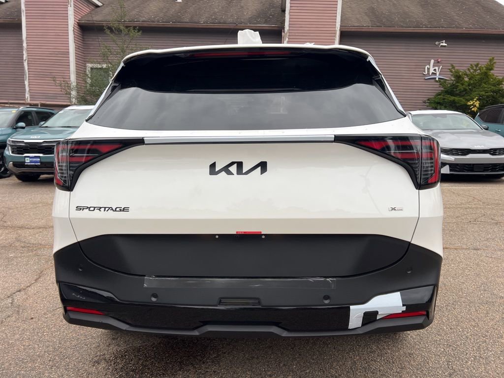 New 2026 Kia Sportage X-Line image 3