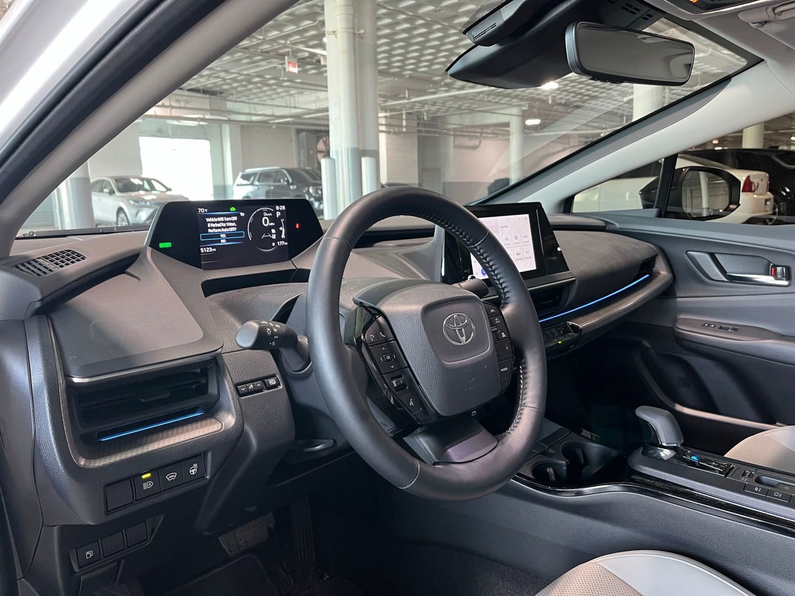 Used 2026 Toyota Prius XLE FWD image 18