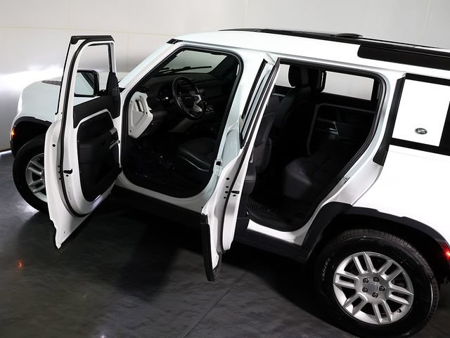 Used 2024 Land Rover Defender 110 S AWD/4WD image 5
