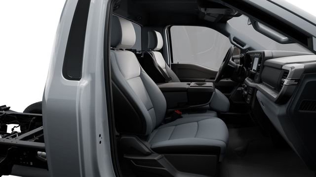 New 2025 Ford F450 XLT RWD image 5