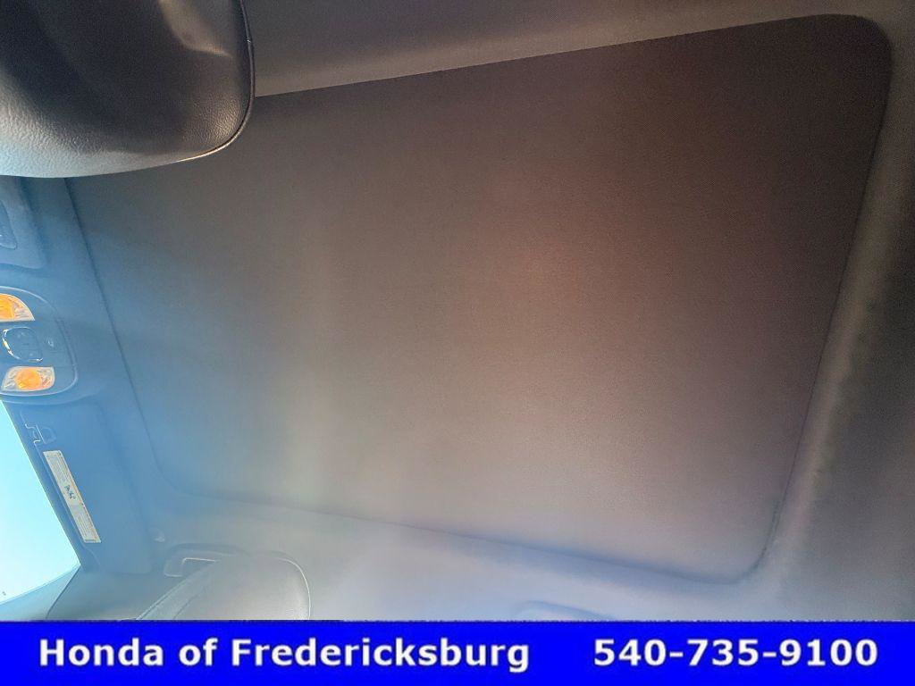 Used 2023 Jeep Compass Trailhawk w/ Trailhawk Elite Group image 40