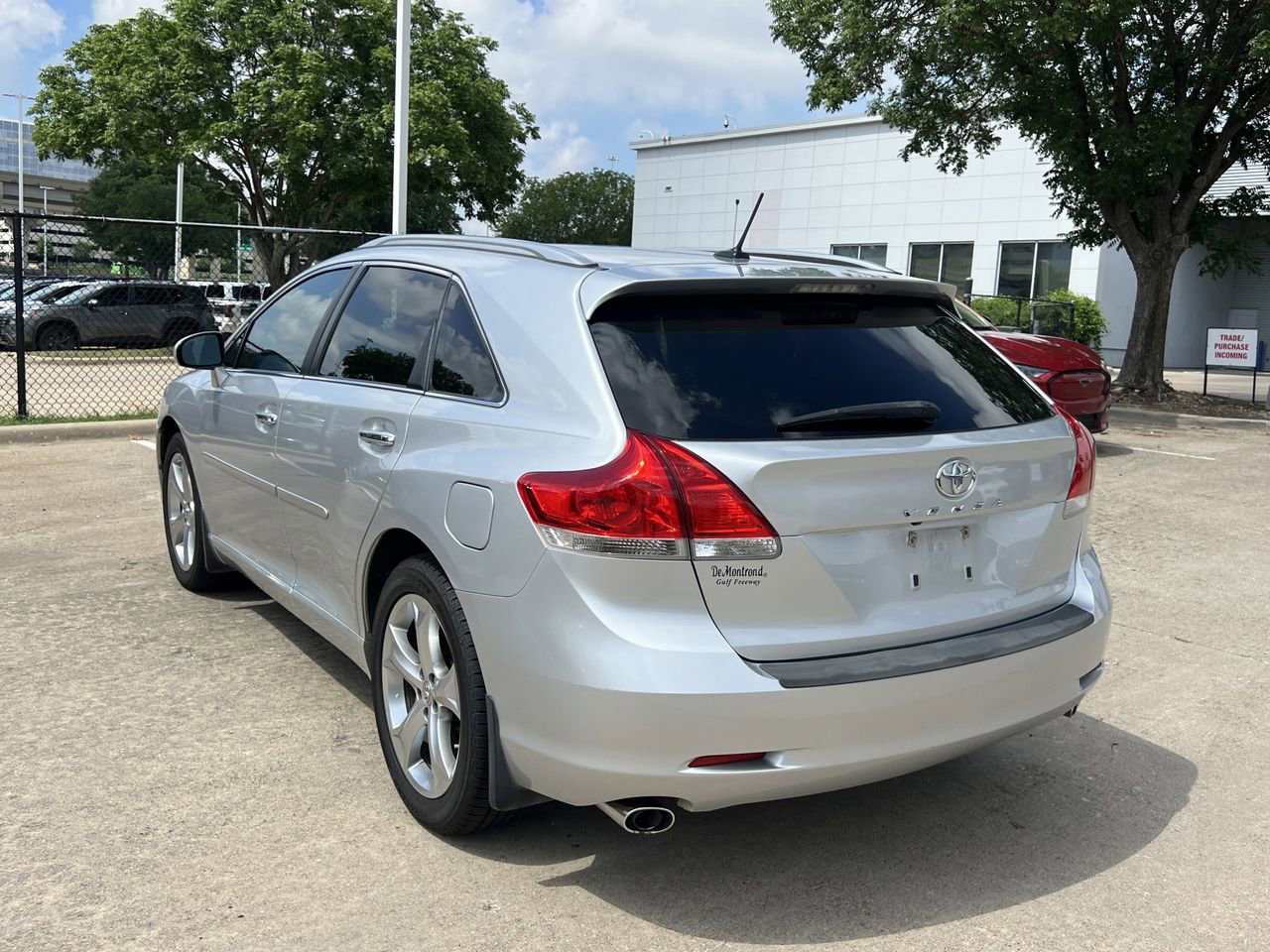 Used 2009 Toyota Venza FWD image 3