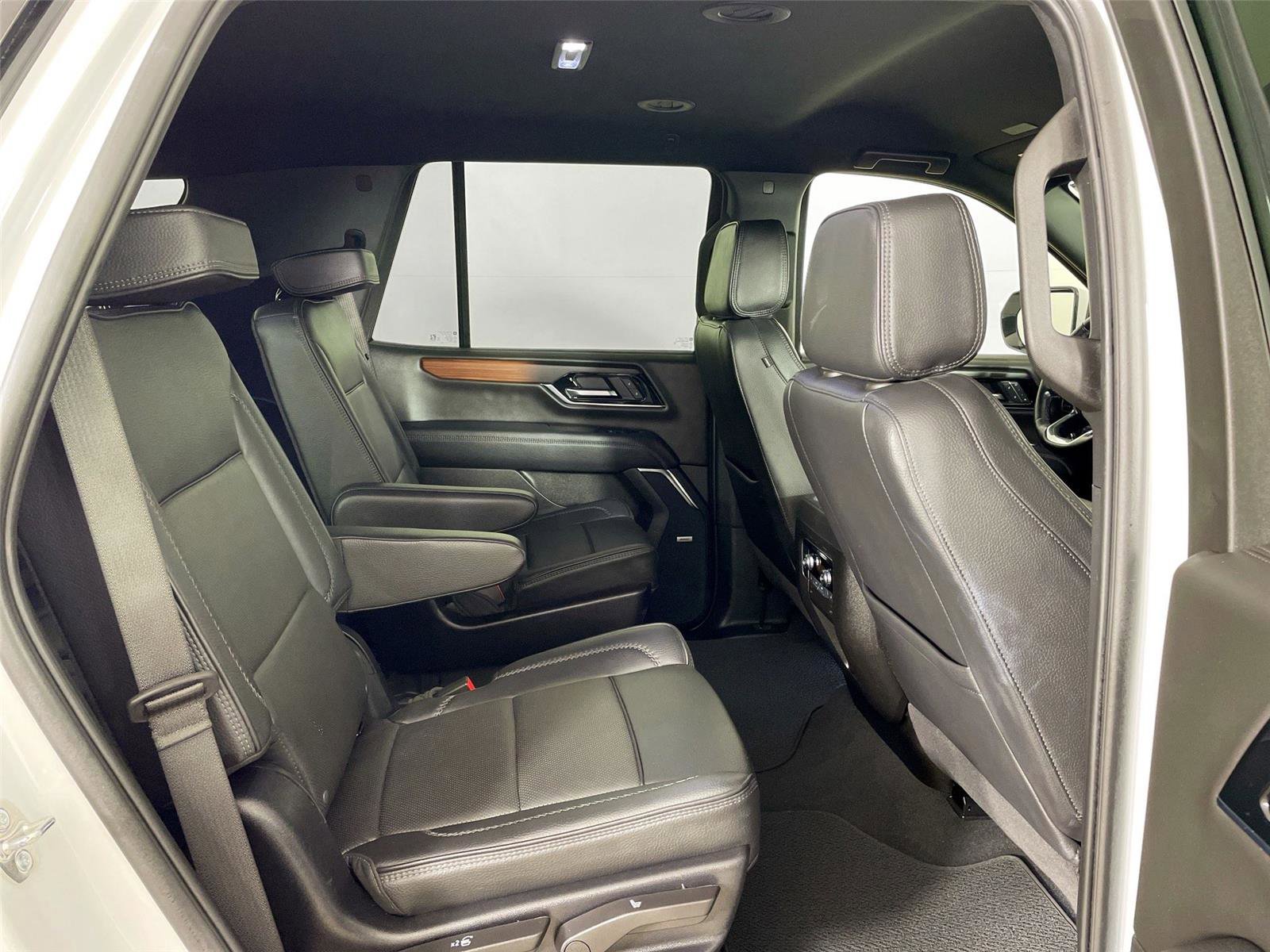 Used 2025 GMC Yukon Denali image 26