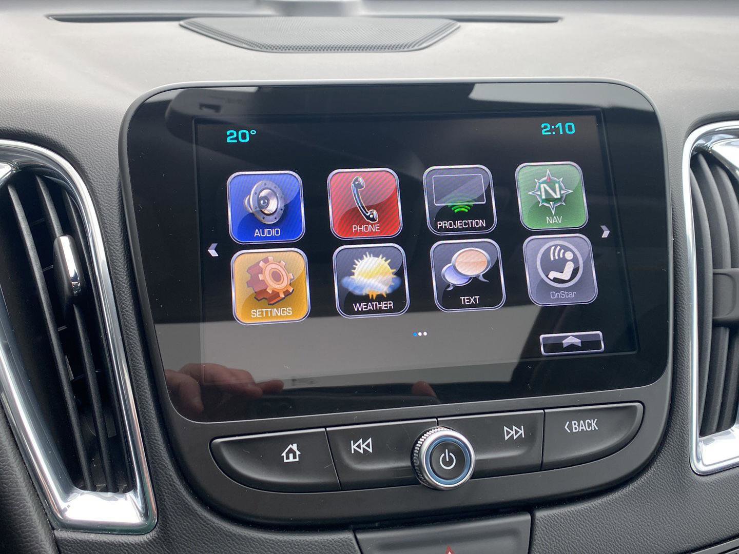 Used 2018 Chevrolet Malibu Premier w/ Premier Sun and Wheel Package image 11