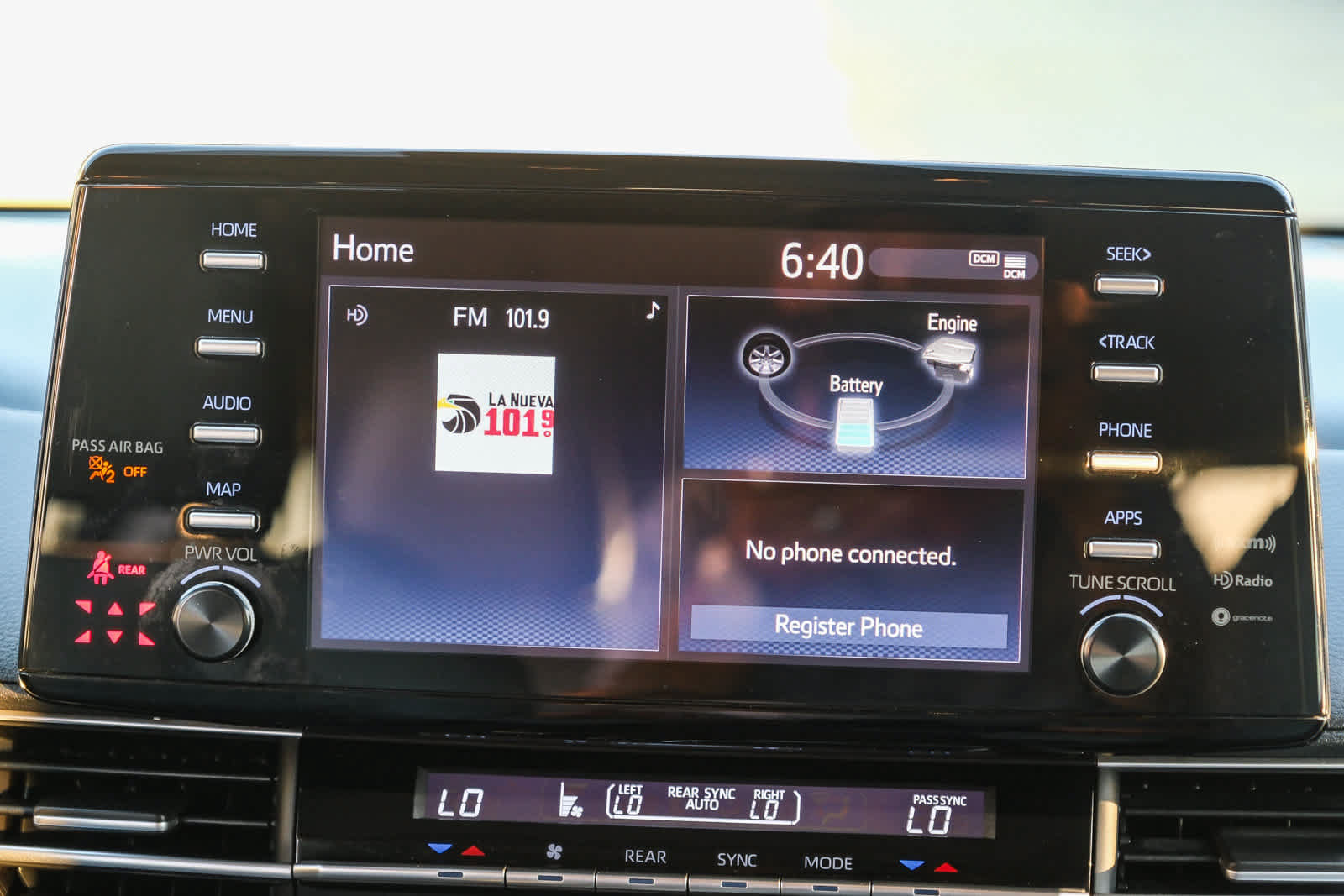 Certified 2024 Toyota Sienna XLE FWD image 16