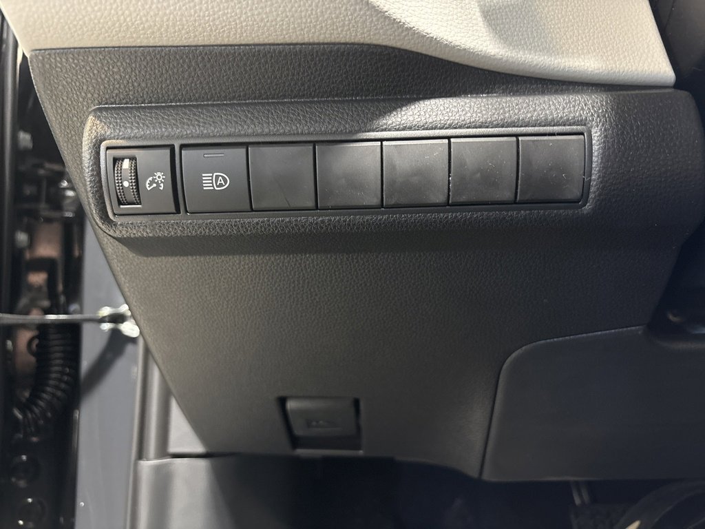 New 2026 Toyota Corolla LE image 17