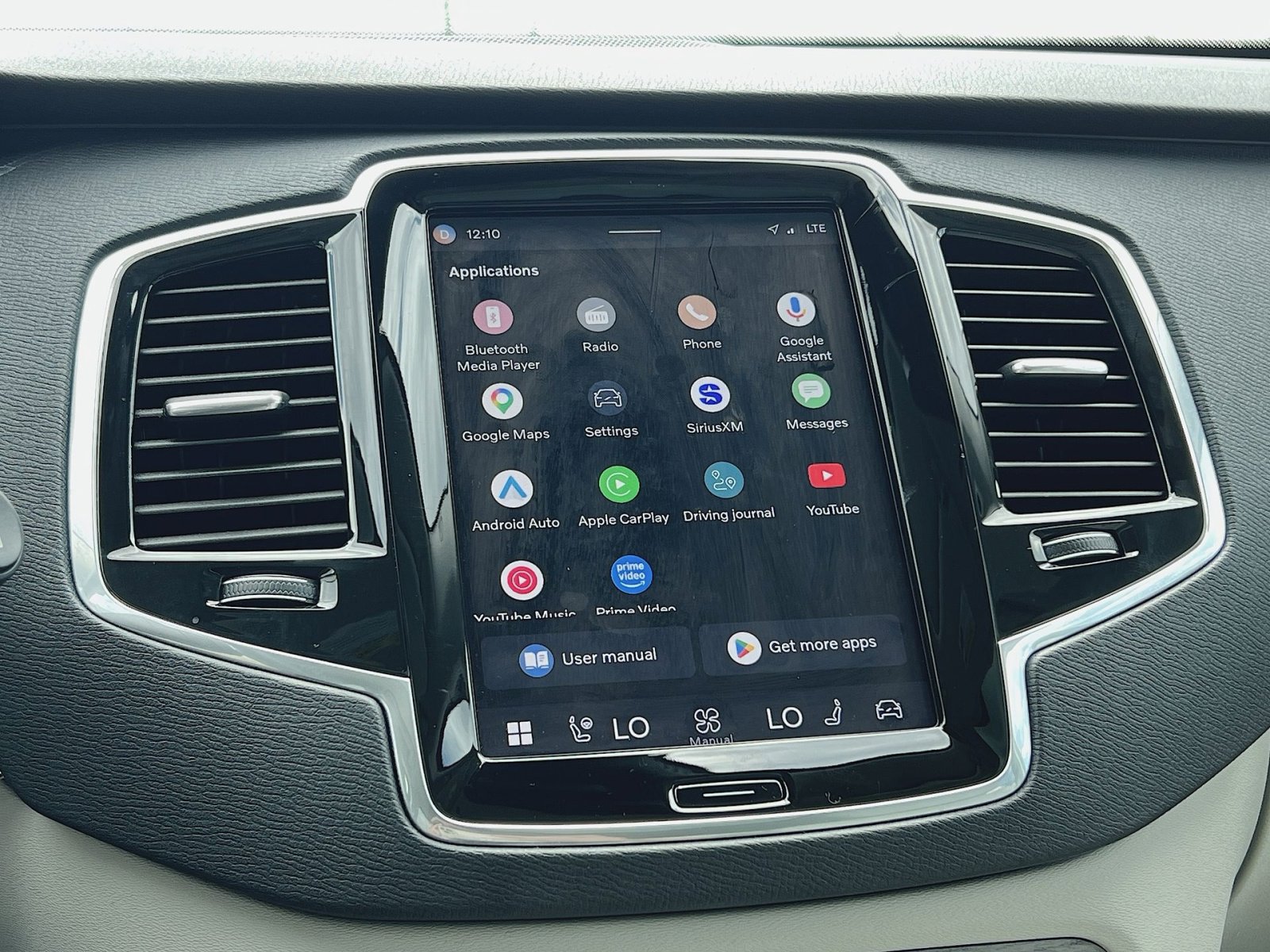 Certified 2023 Volvo XC90 B6 Plus image 15