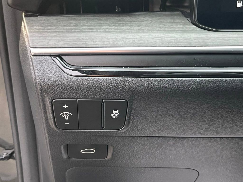 New 2025 Kia K5 EX image 12