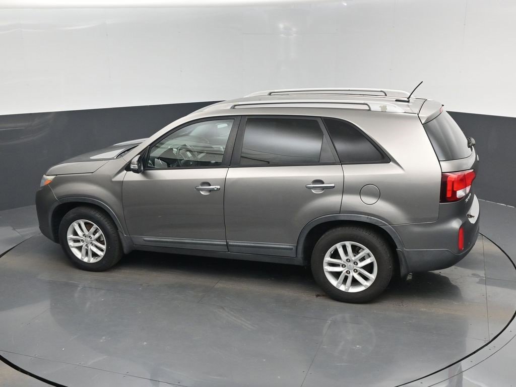 Used 2015 Kia Sorento LX image 36