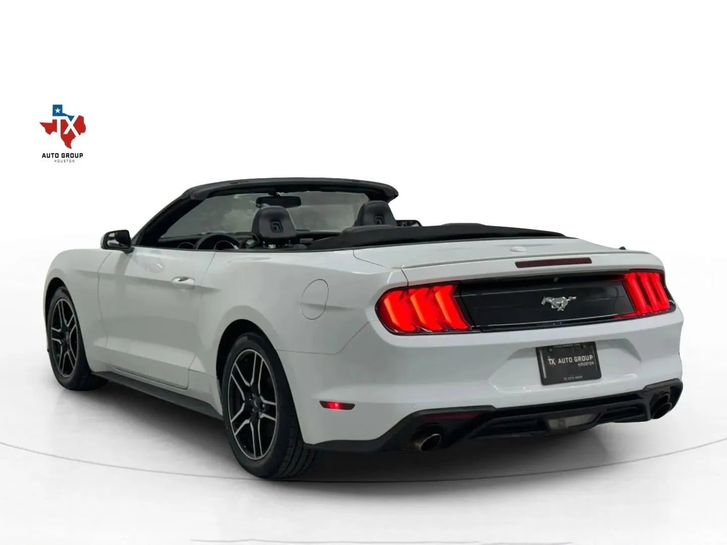 Used 2019 Ford Mustang Premium image 4