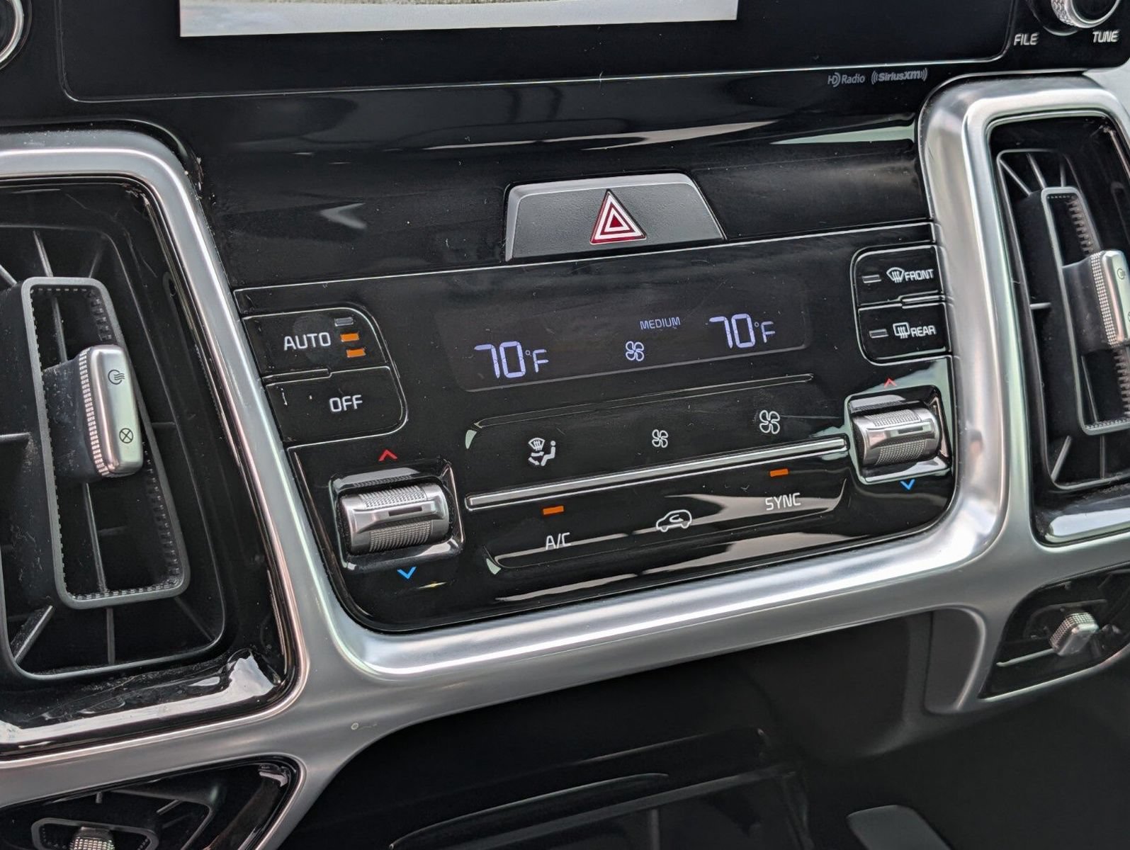 Used 2022 Kia Sorento SX AWD/4WD image 8