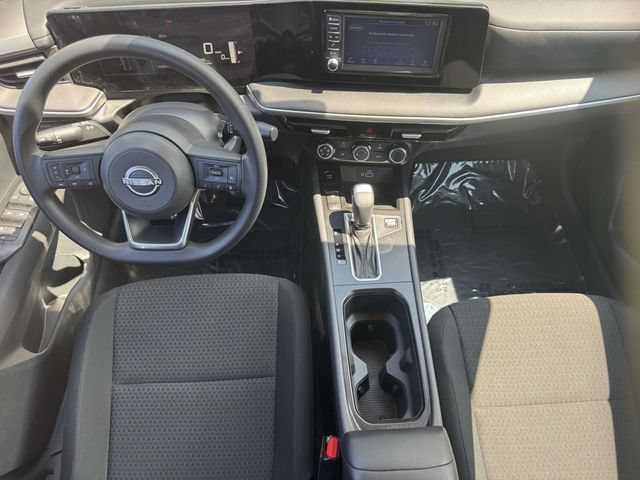 Used 2025 Nissan Kicks S AWD/4WD image 13