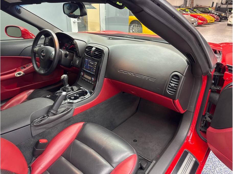 Used 2009 Chevrolet Corvette Z06 RWD image 14