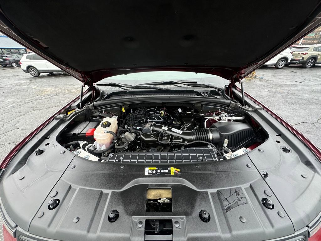 Used 2024 Jeep Grand Cherokee Laredo X image 28