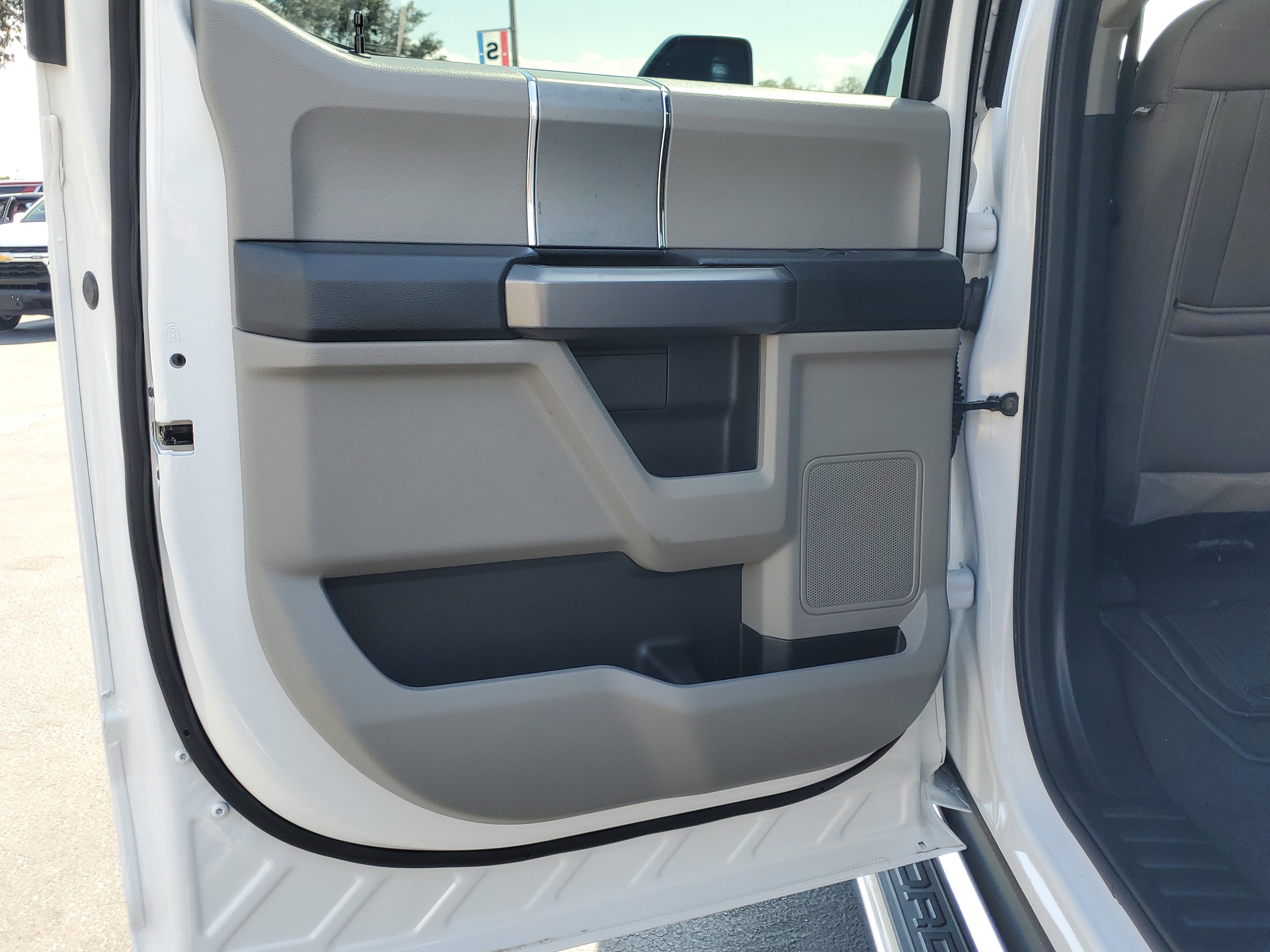 Certified 2021 Ford F250 XLT w/ XLT Premium Package image 11