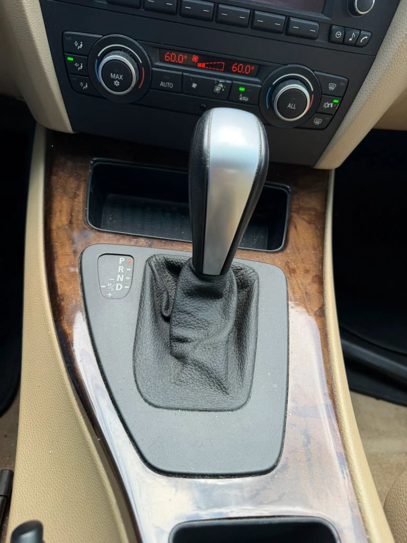 Used 2011 BMW 335i Sedan image 26