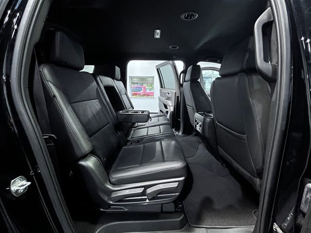 Used 2025 Chevrolet Suburban Z71 AWD/4WD image 14