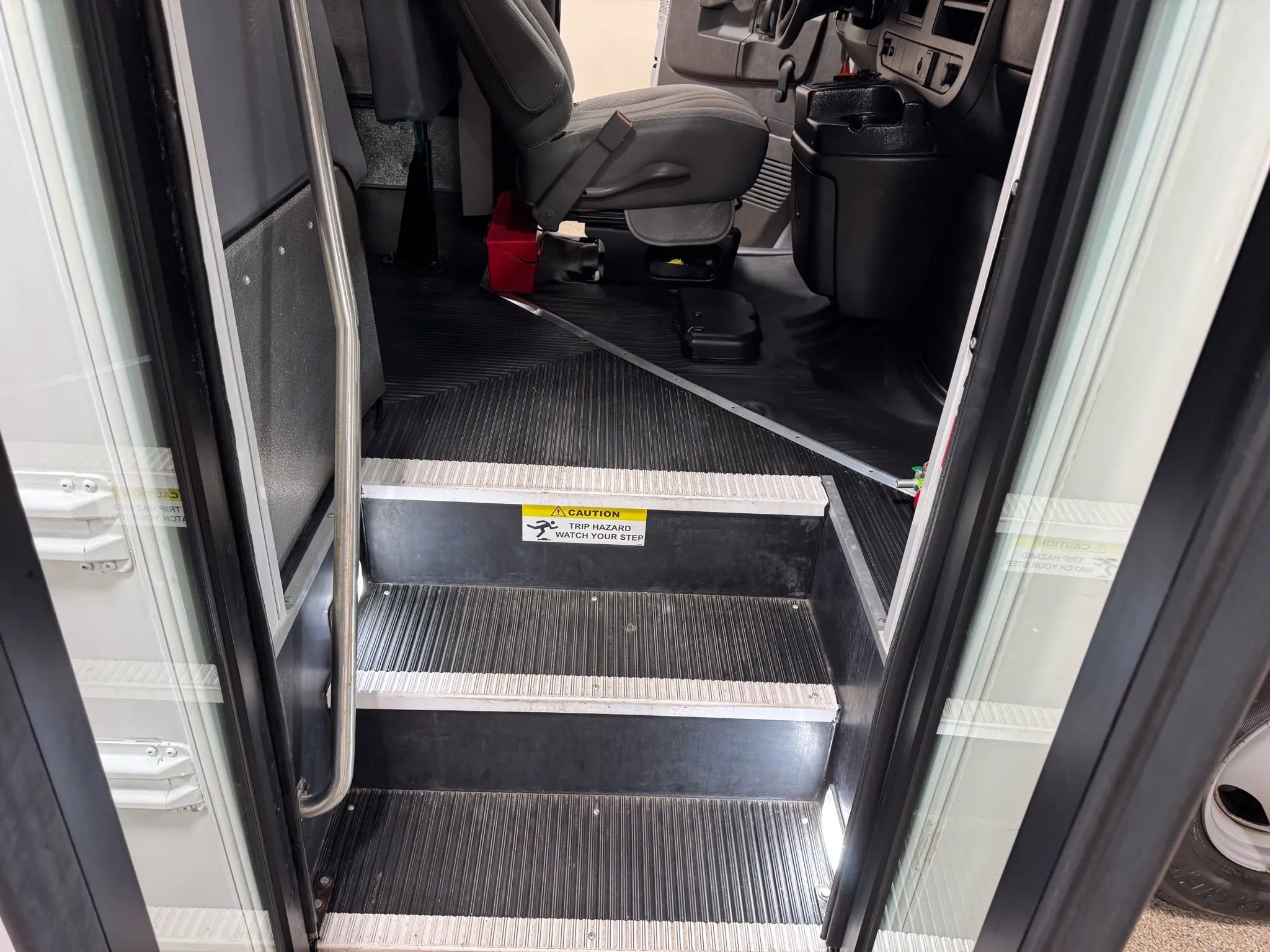 Used 2019 Chevrolet Express 3500 w/ School Bus Package image 42