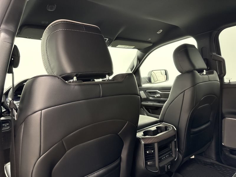 New 2026 RAM 1500 Laramie AWD/4WD image 19