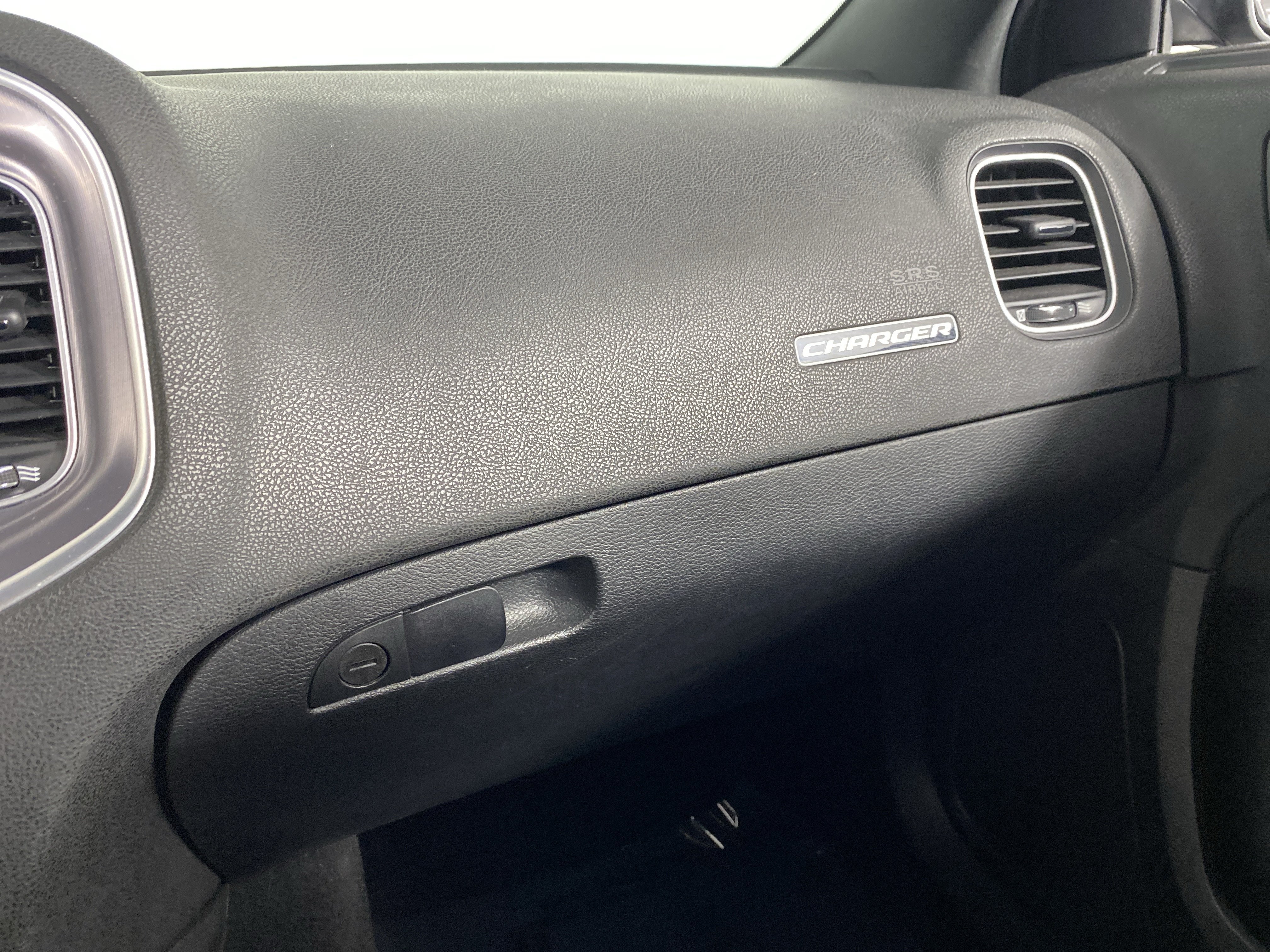 Used 2021 Dodge Charger SXT RWD image 34