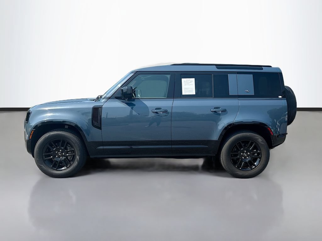 Used 2022 Land Rover Defender 110 X-Dynamic SE AWD/4WD image 6