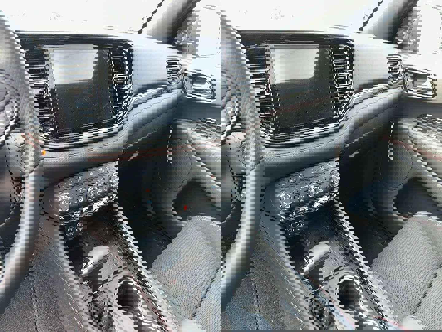 New 2026 Dodge Durango GT image 11