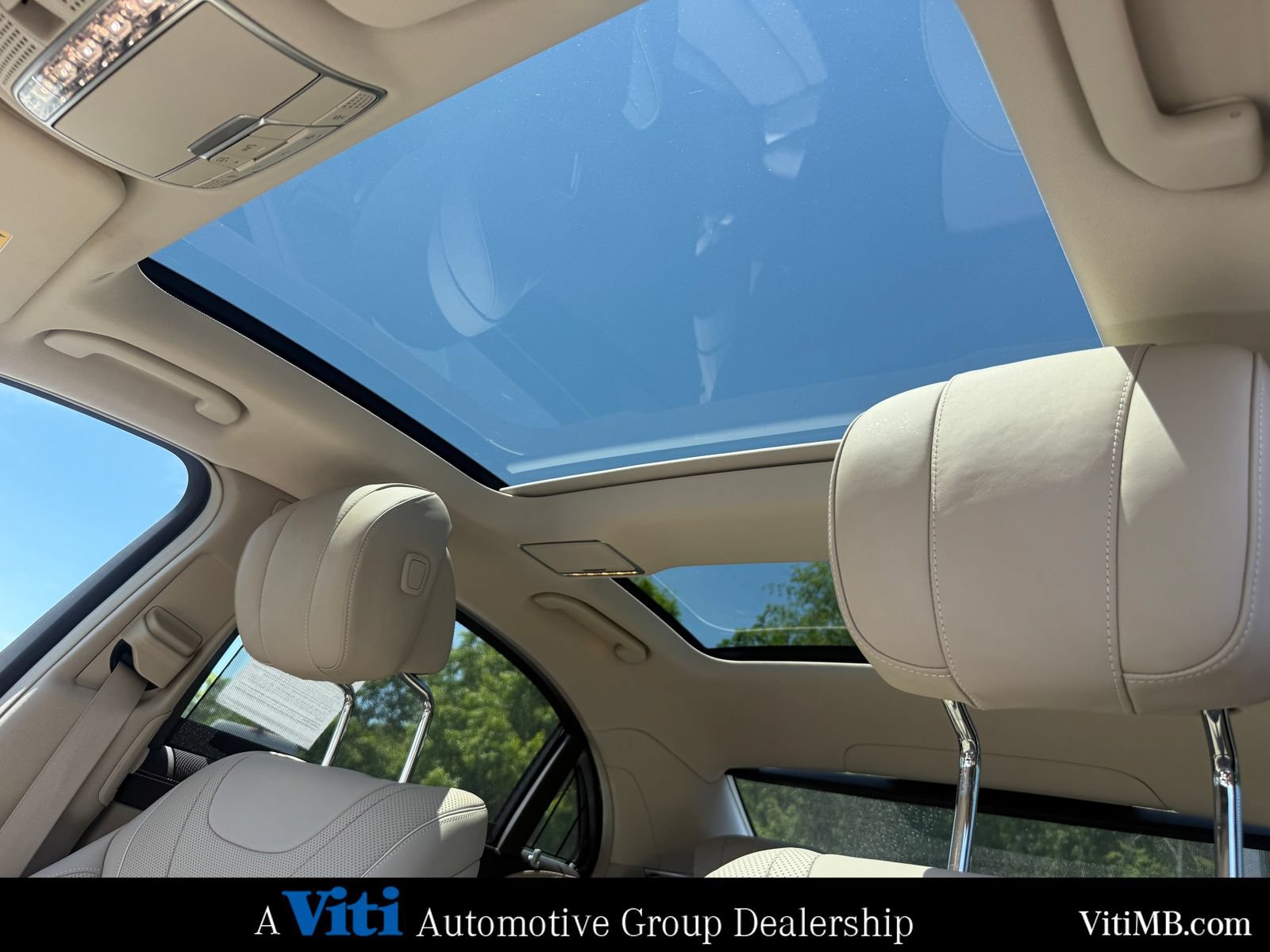 Used 2019 Mercedes-Benz S 560 Sedan image 19