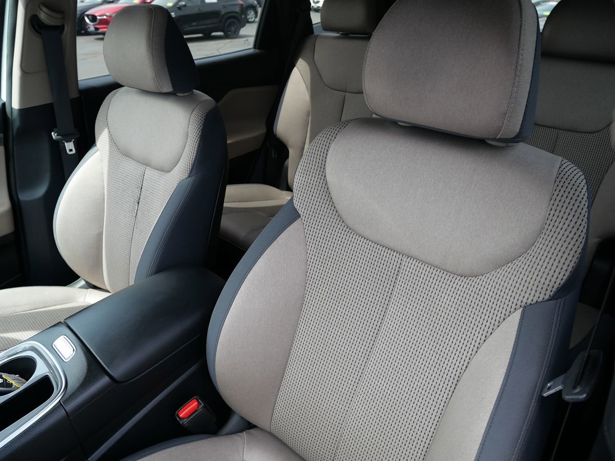 Used 2022 Hyundai Santa Fe SEL AWD/4WD image 11