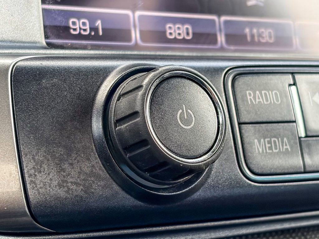 Used 2018 Chevrolet Silverado 1500 LT w/ All Star Edition AWD/4WD image 26