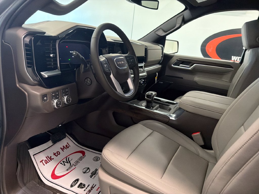 New 2026 GMC Sierra 1500 SLT w/ SLT Premium Package AWD/4WD image 11