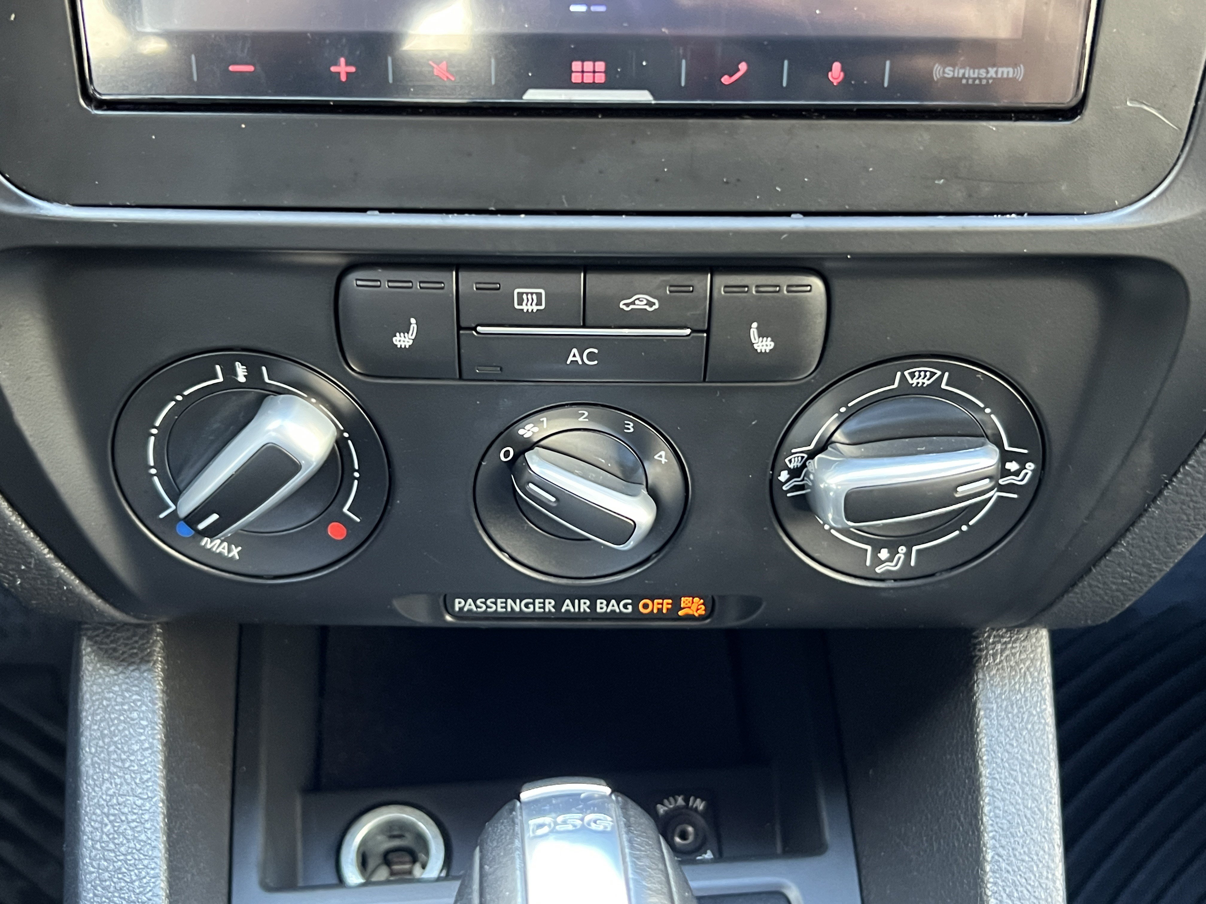 Used 2011 Volkswagen Jetta TDI FWD image 27