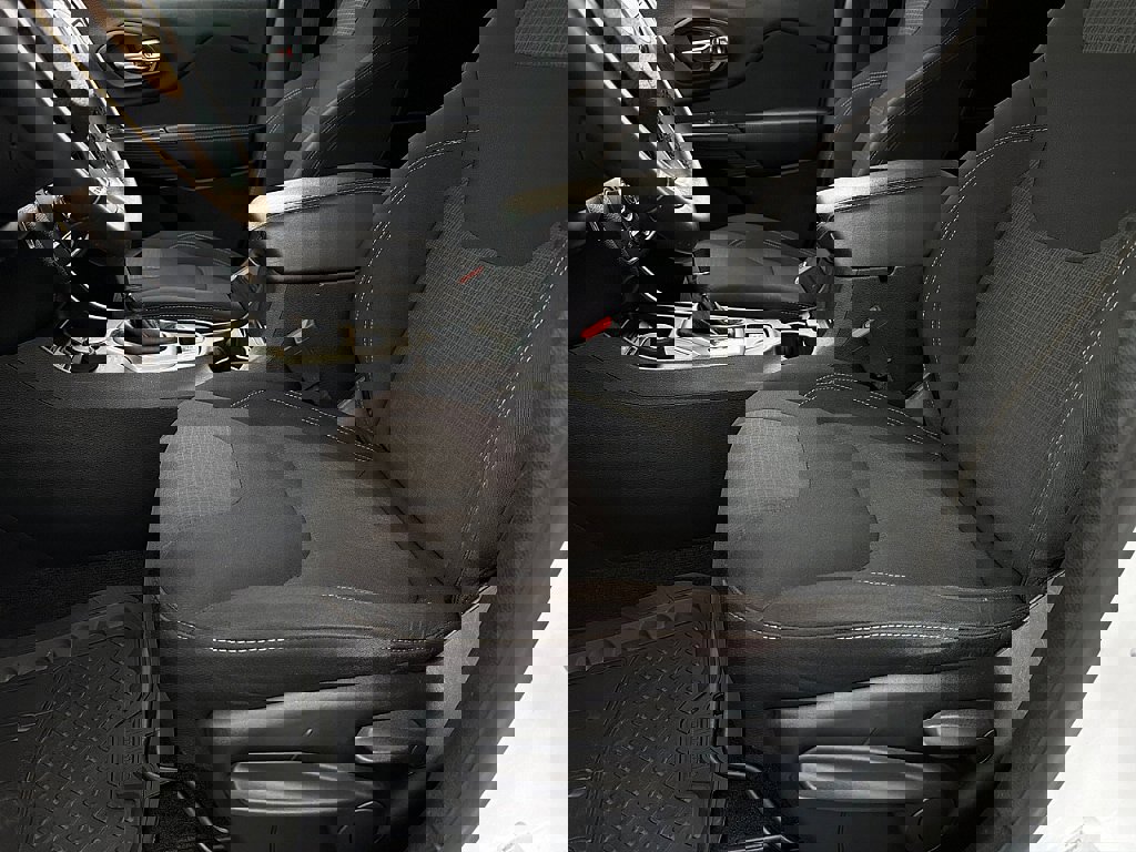 Used 2017 Jeep Cherokee Latitude image 10