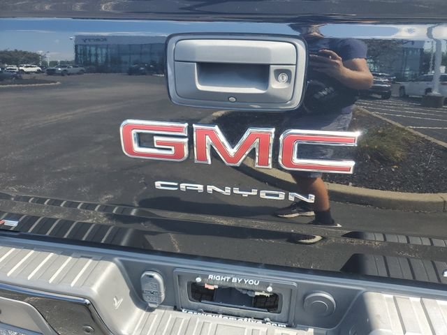 Used 2021 GMC Canyon AT4 w/ Driver Alert Package AWD/4WD image 7