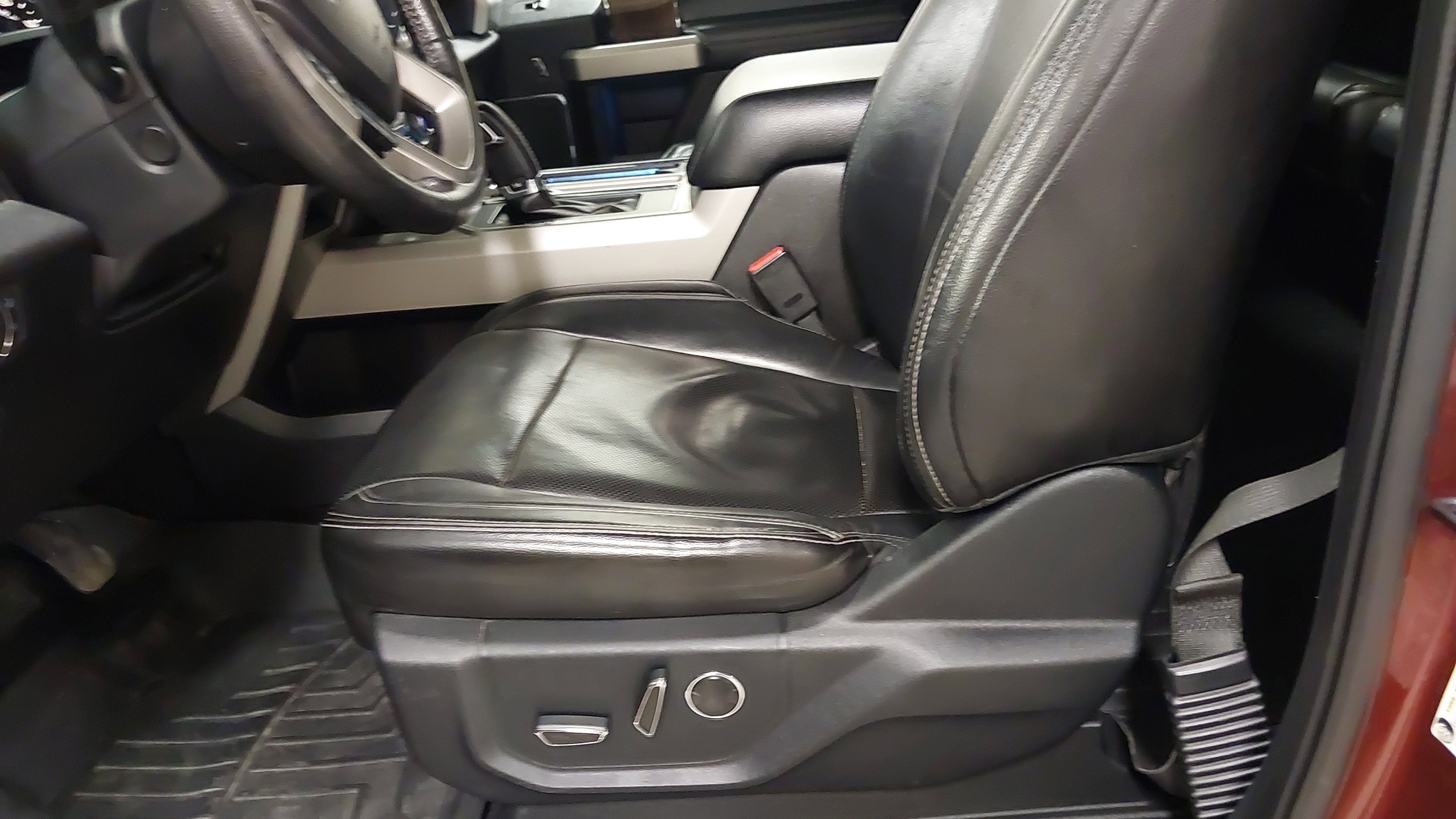 Used 2016 Ford F150 Lariat w/ Equipment Group 502A Luxury AWD/4WD image 22