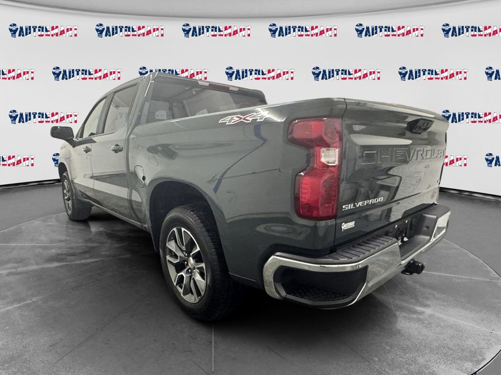 Used 2025 Chevrolet Silverado 1500 LT image 4