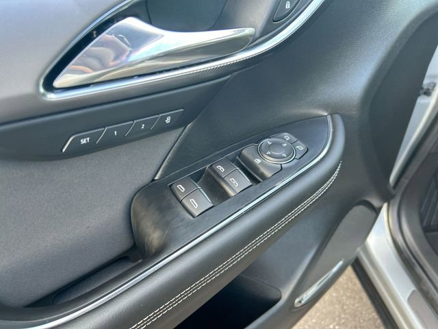 Used 2025 Buick Envision Sport Touring image 23