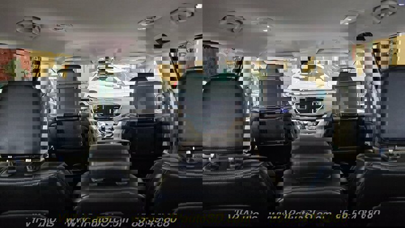 Used 2019 Chrysler Pacifica Limited image 17