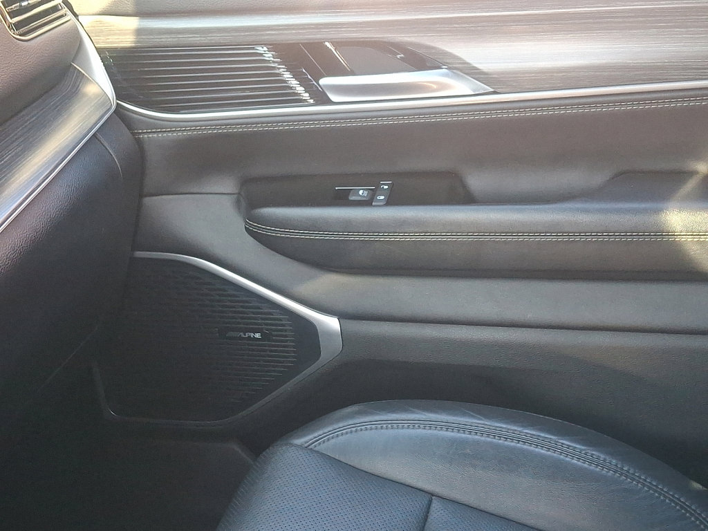 Used 2024 Jeep Wagoneer Series III image 31