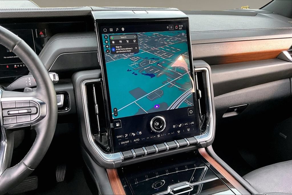 Used 2025 GMC Yukon Denali AWD/4WD image 6