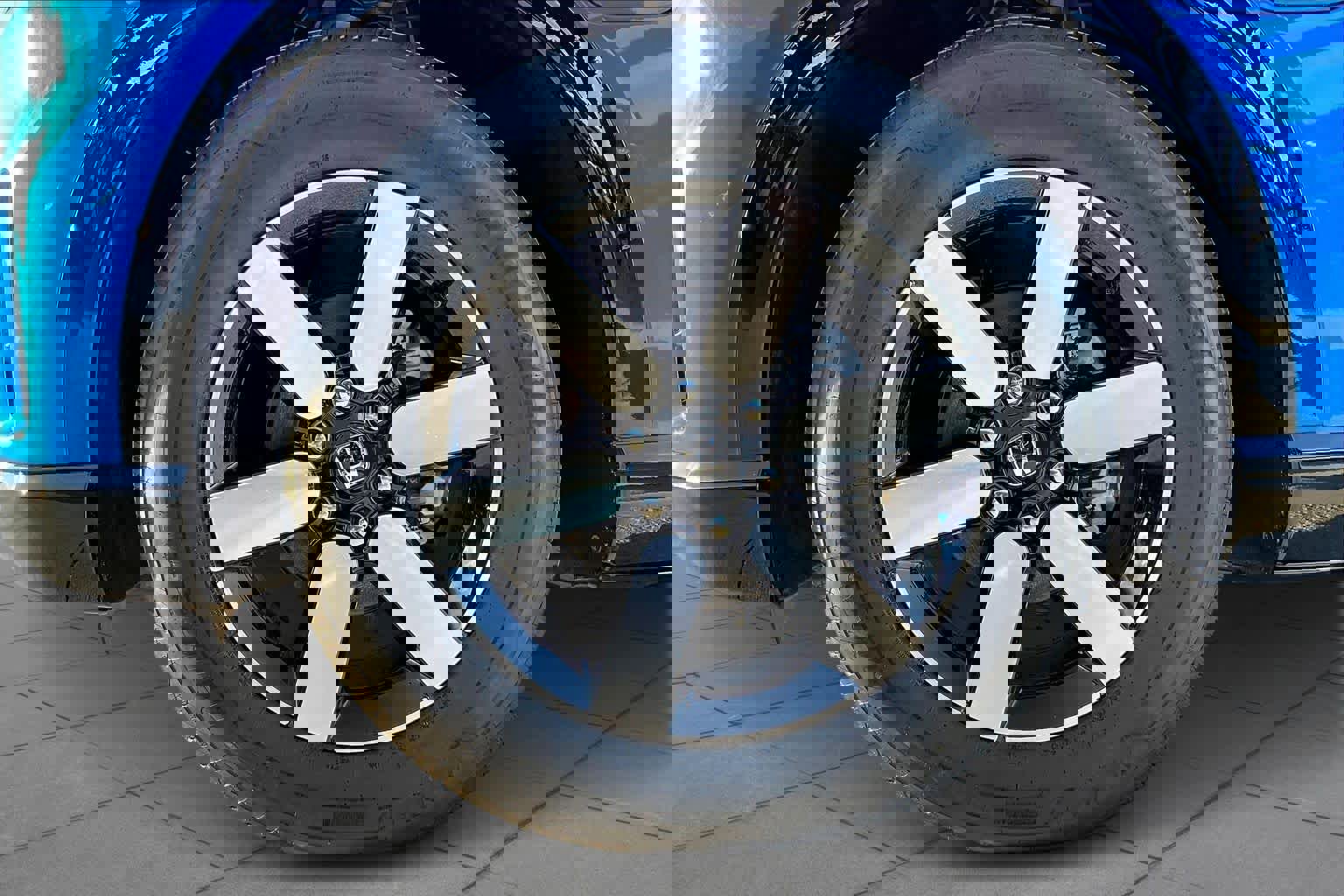 New 2025 Honda Prologue Touring image 12