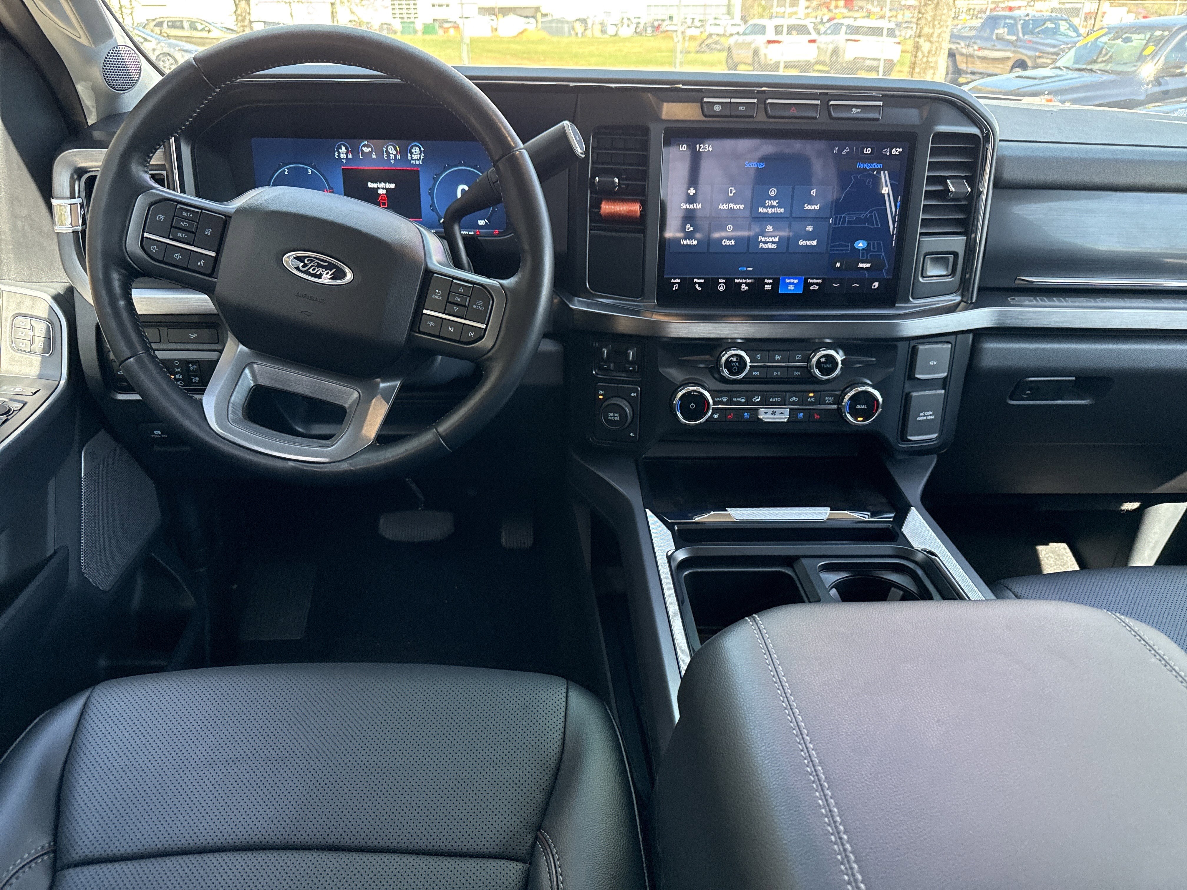 Used 2024 Ford F250 Lariat w/ Chrome Package image 21